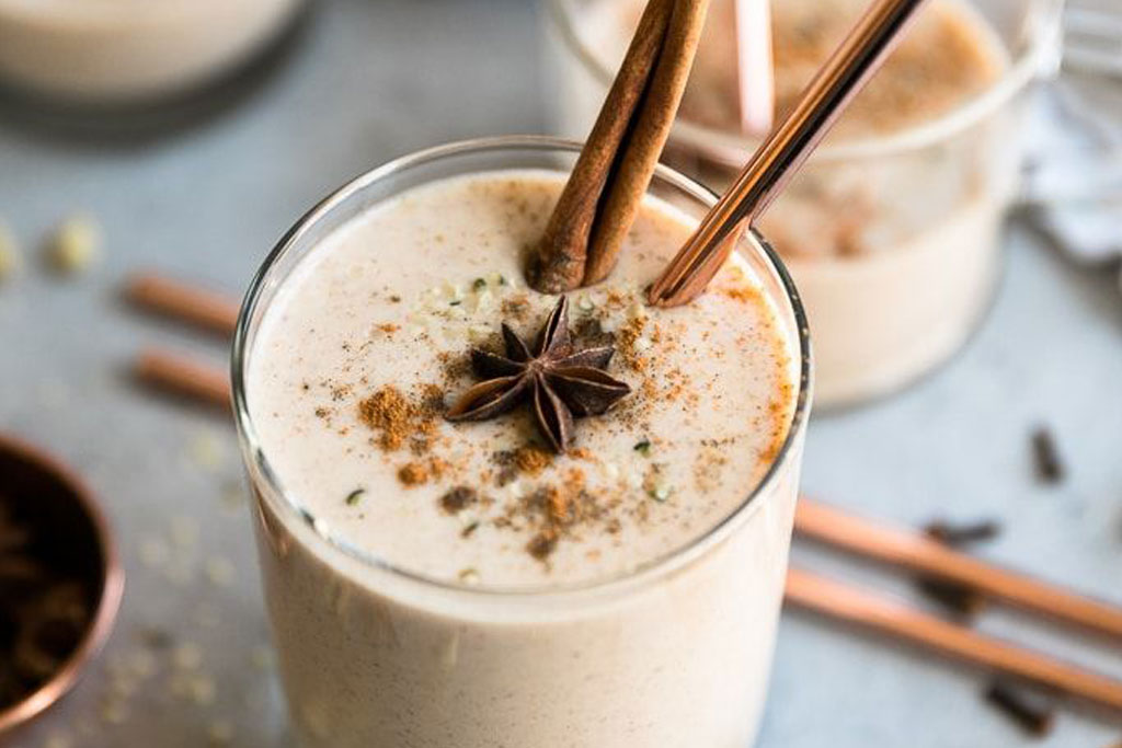 Spiced-Almond-Vanilla-Smoothie.jpg